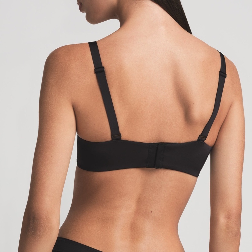 SKIMS — NO SHOW MOLDED UNLINED BALCONETTE BRA - Picture 8 of 10